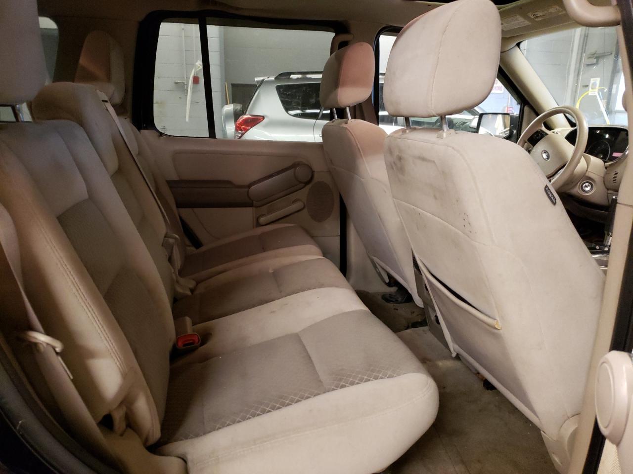 Photo 6 from auction – 2006 FORD EXPLORER X with VIN 1FMEU72E96UA27500