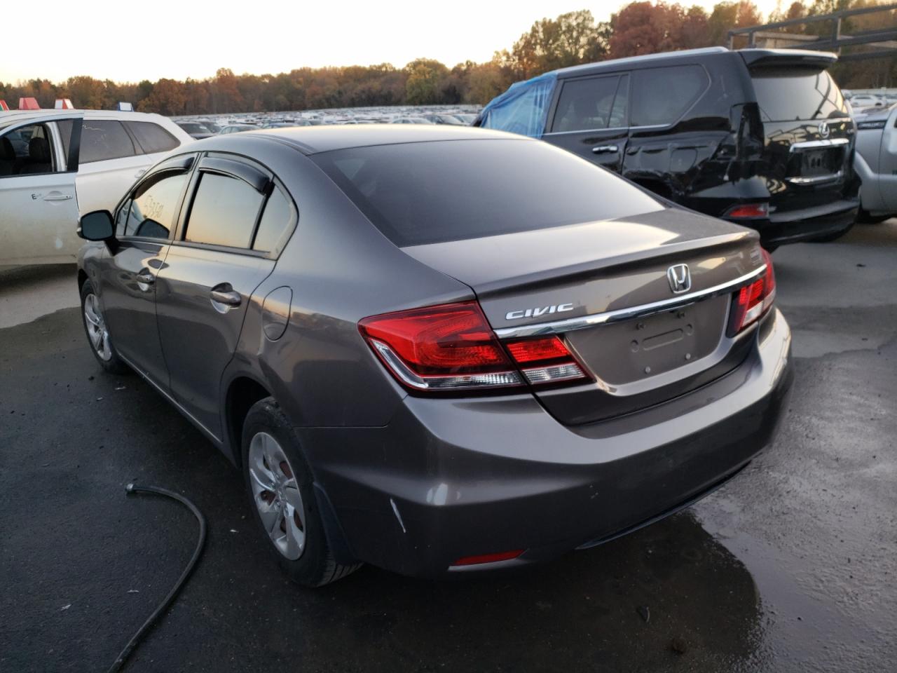 Photo 3 from auction – 2013 HONDA CIVIC LX with VIN 19XFB2F51DE005207