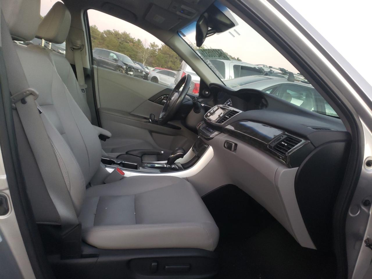 Photo 5 from auction – 2013 HONDA ACCORD EXL with VIN 1HGCR2F80DA149215