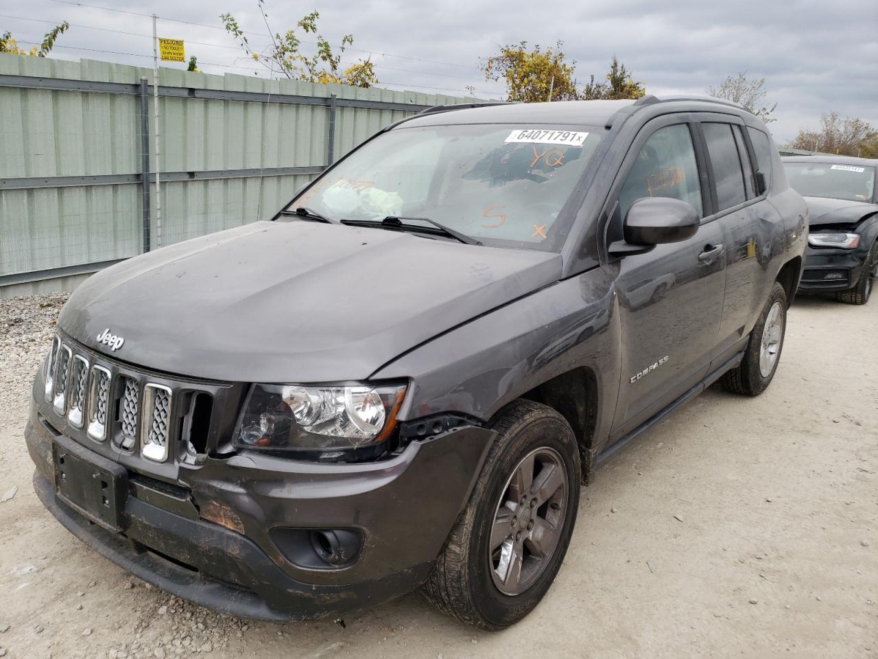 Photo 2 from auction – 2016 JEEP COMPASS LA with VIN 1C4NJCEAXGD710077