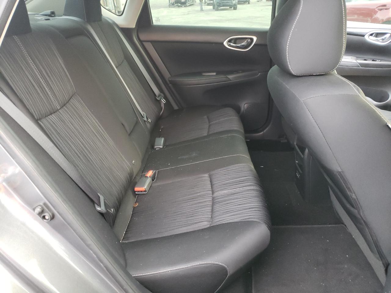 Photo 6 from auction – 2017 NISSAN SENTRA S with VIN 3N1AB7AP8HL719842