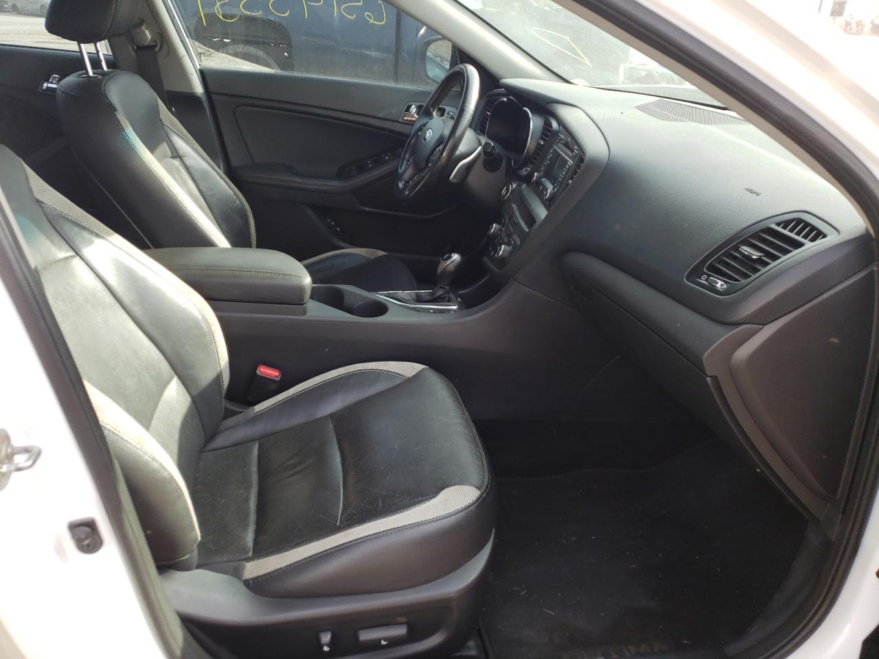 Photo 5 from auction – 2013 KIA OPTIMA SX with VIN 5XXGR4A65DG180742