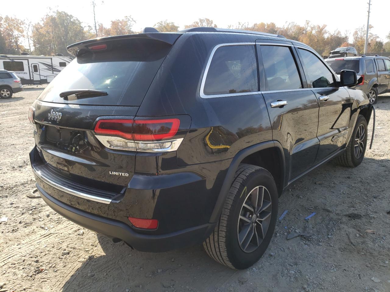 Photo 4 from auction – 2017 JEEP GRAND CHER with VIN 1C4RJFBG1HC842518