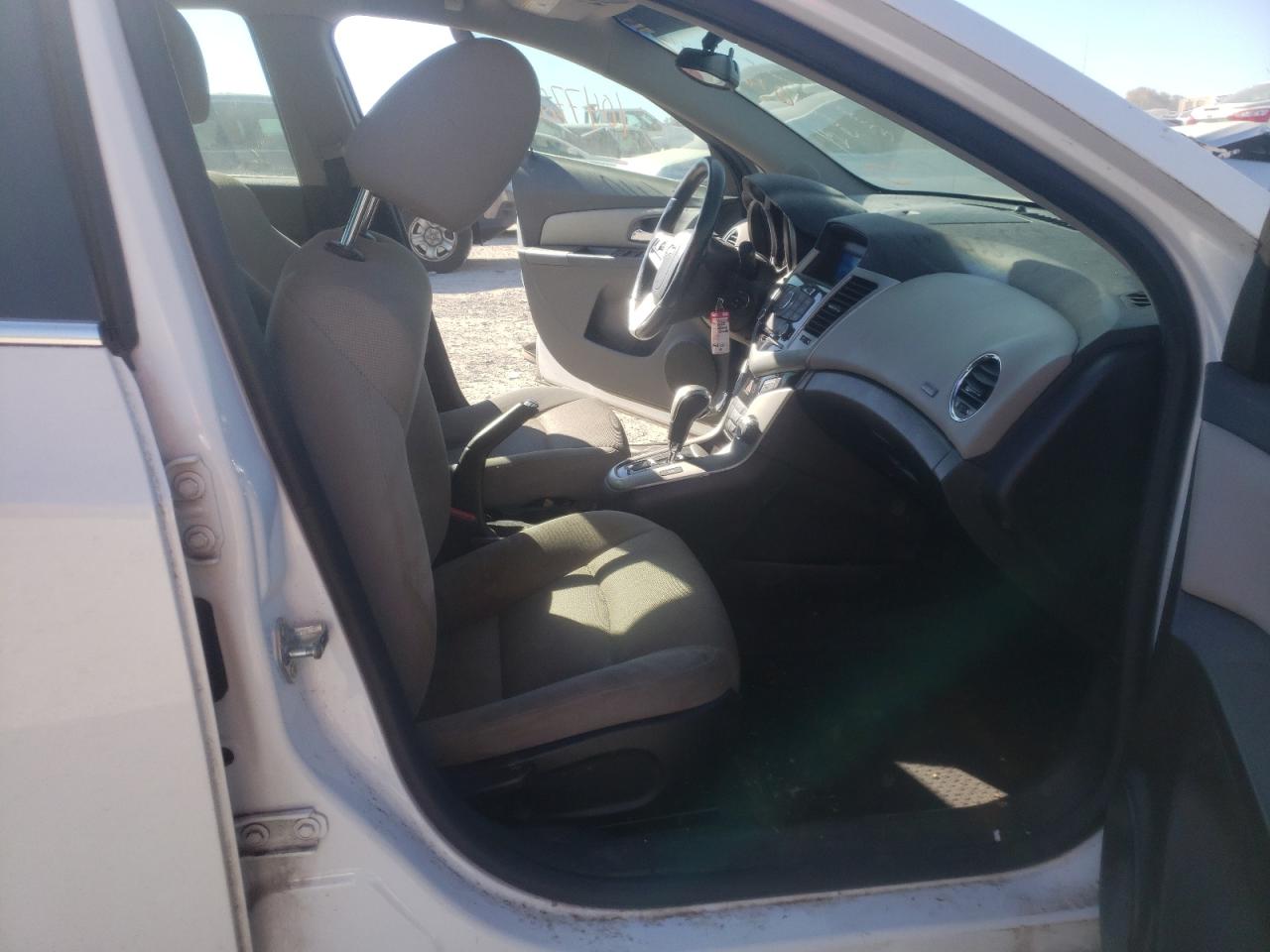 Photo 5 from auction – 2012 CHEVROLET CRUZE LT with VIN 1G1PF5SC0C7297311