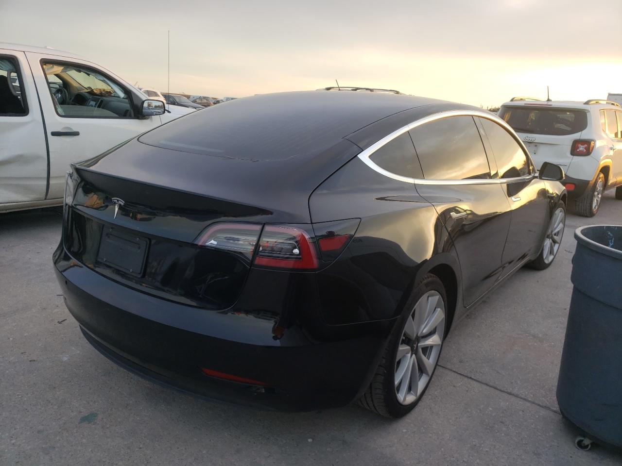 Photo 4 from auction – 2020 TESLA MODEL 3 with VIN 5YJ3E1EA3LF793323