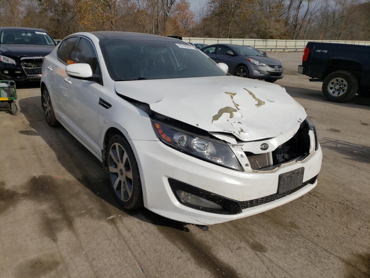 KIA OPTIMA SX 2013 with VIN 5XXGR4A65DG180742 - Photo from auction