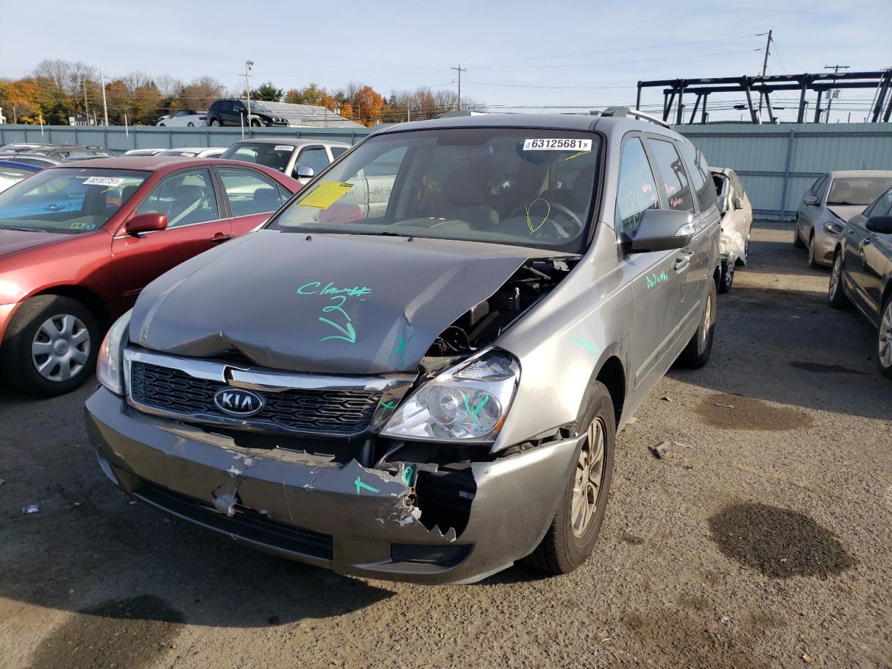 Photo 2 from auction – 2012 KIA SEDONA LX with VIN KNDMG4C75C6432856