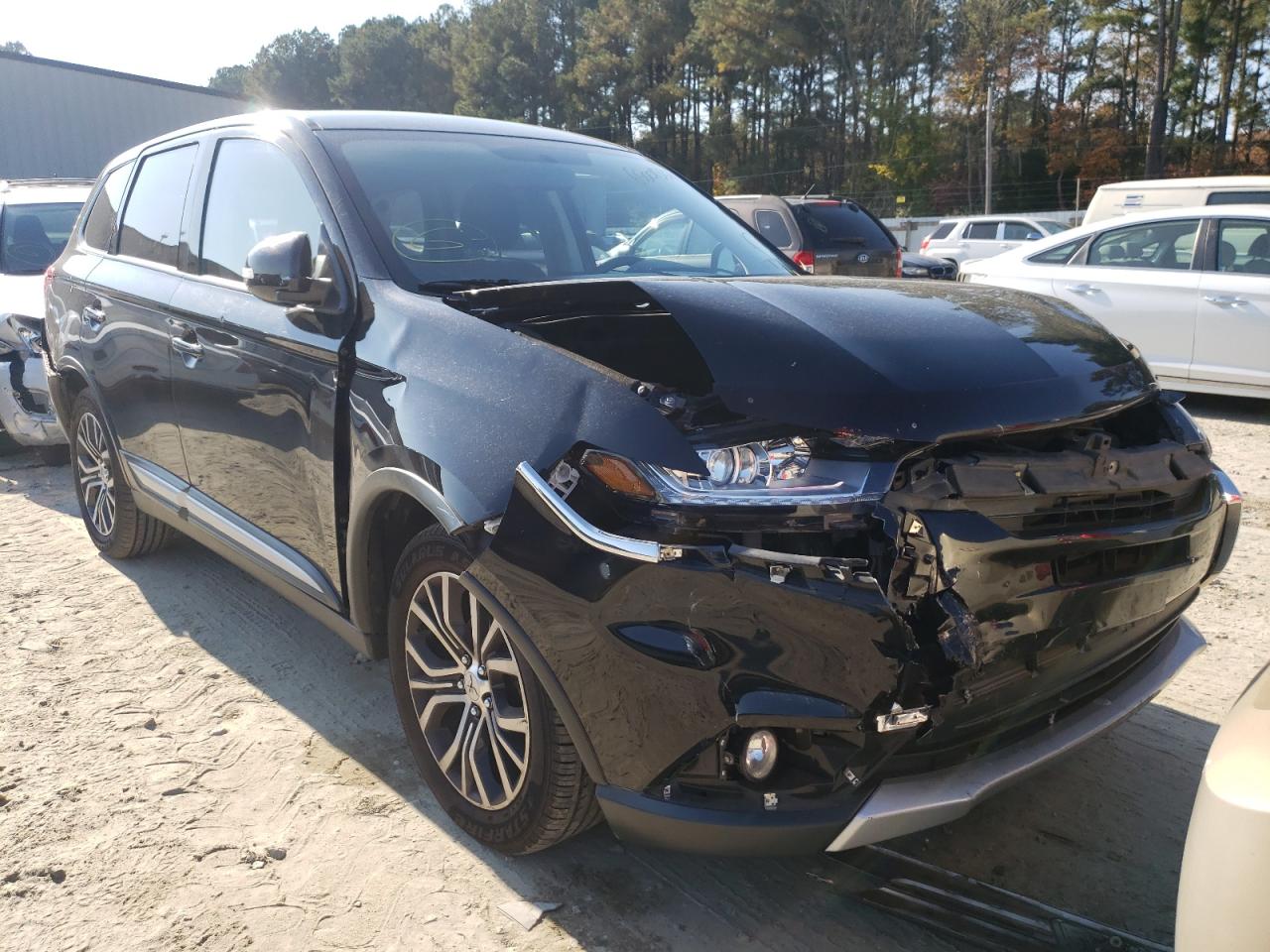 Photo 1 from auction – 2018 MITSUBISHI OUTLANDER with VIN JA4AD3A30JZ011090