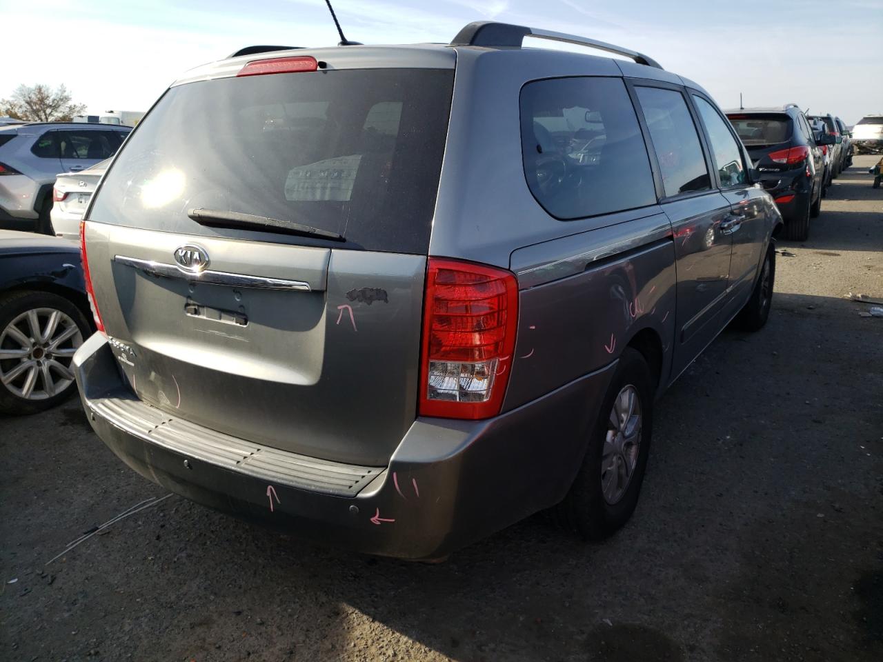 Photo 4 from auction – 2012 KIA SEDONA LX with VIN KNDMG4C75C6432856