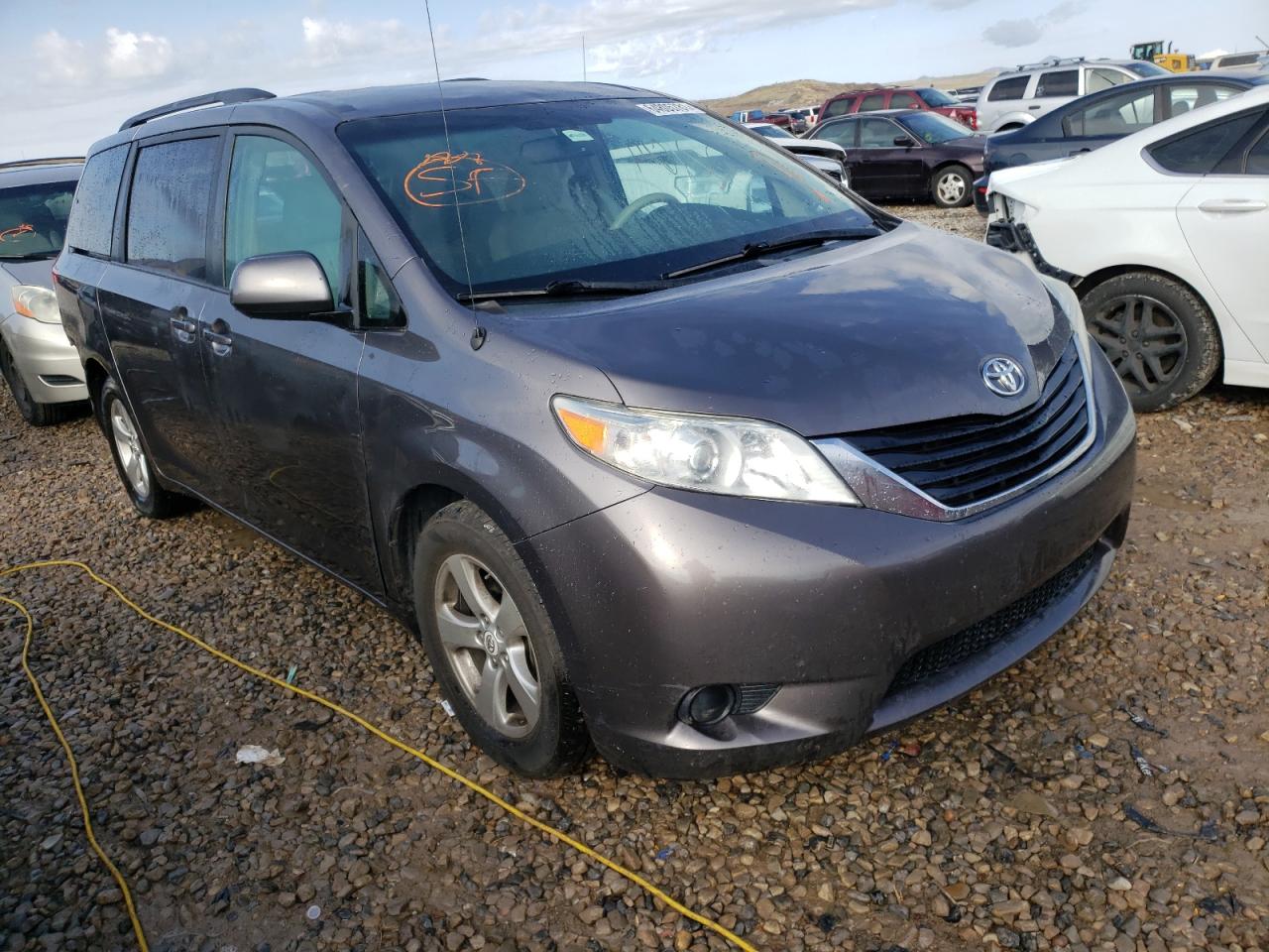 TOYOTA SIENNA LE 2011 with VIN 5TDKK3DC4BS032345 - Photo from auction