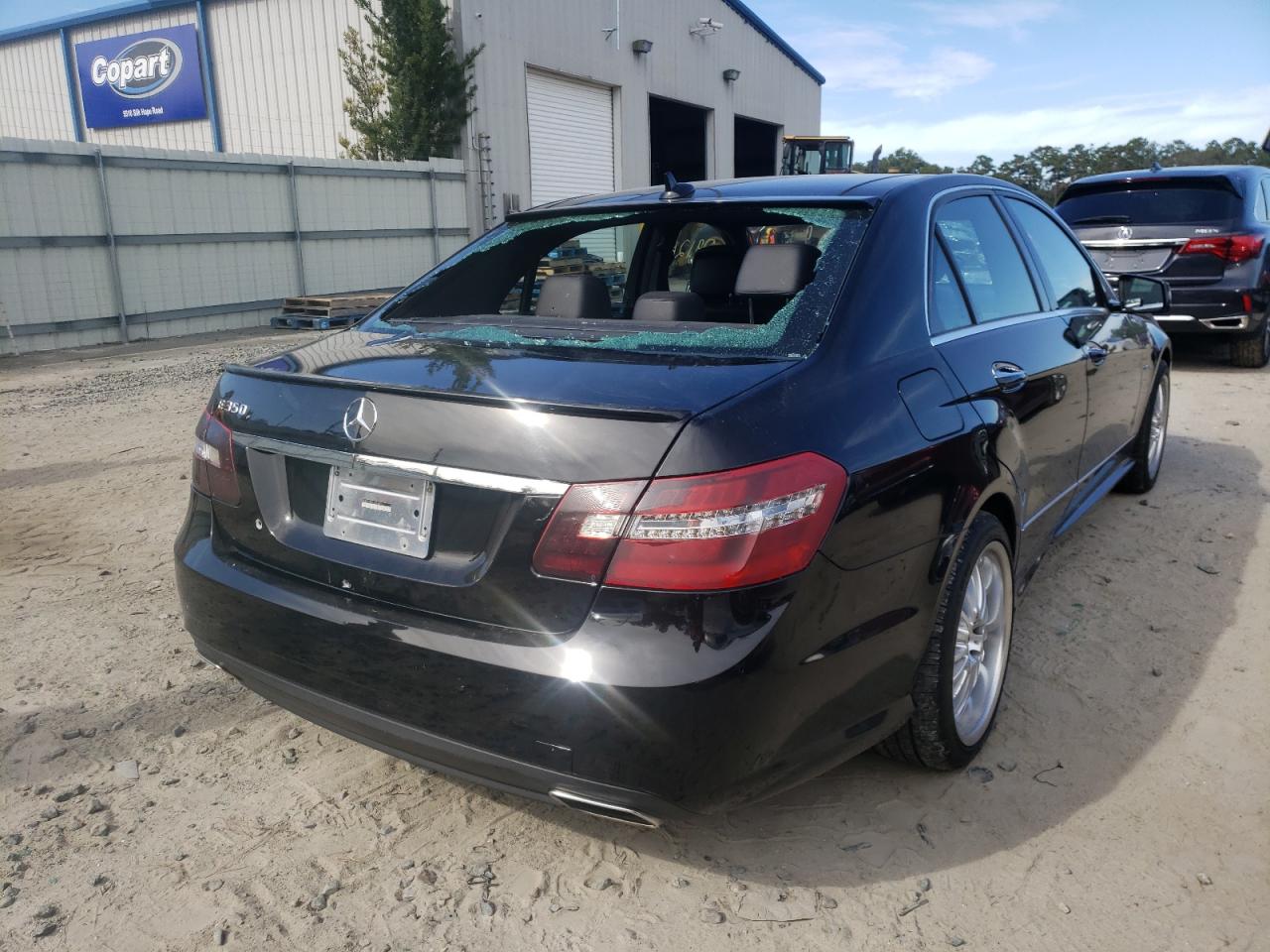 Photo 4 from auction – 2012 MERCEDES-BENZ E 350 with VIN WDDHF5KB7CA596399