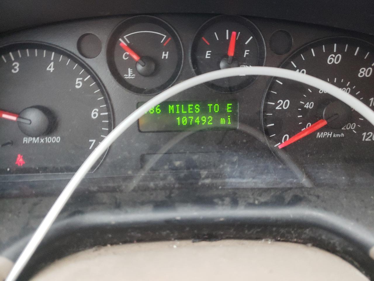 Photo 8 from auction – 2004 FORD TAURUS SE with VIN 1FAFP53264G194519