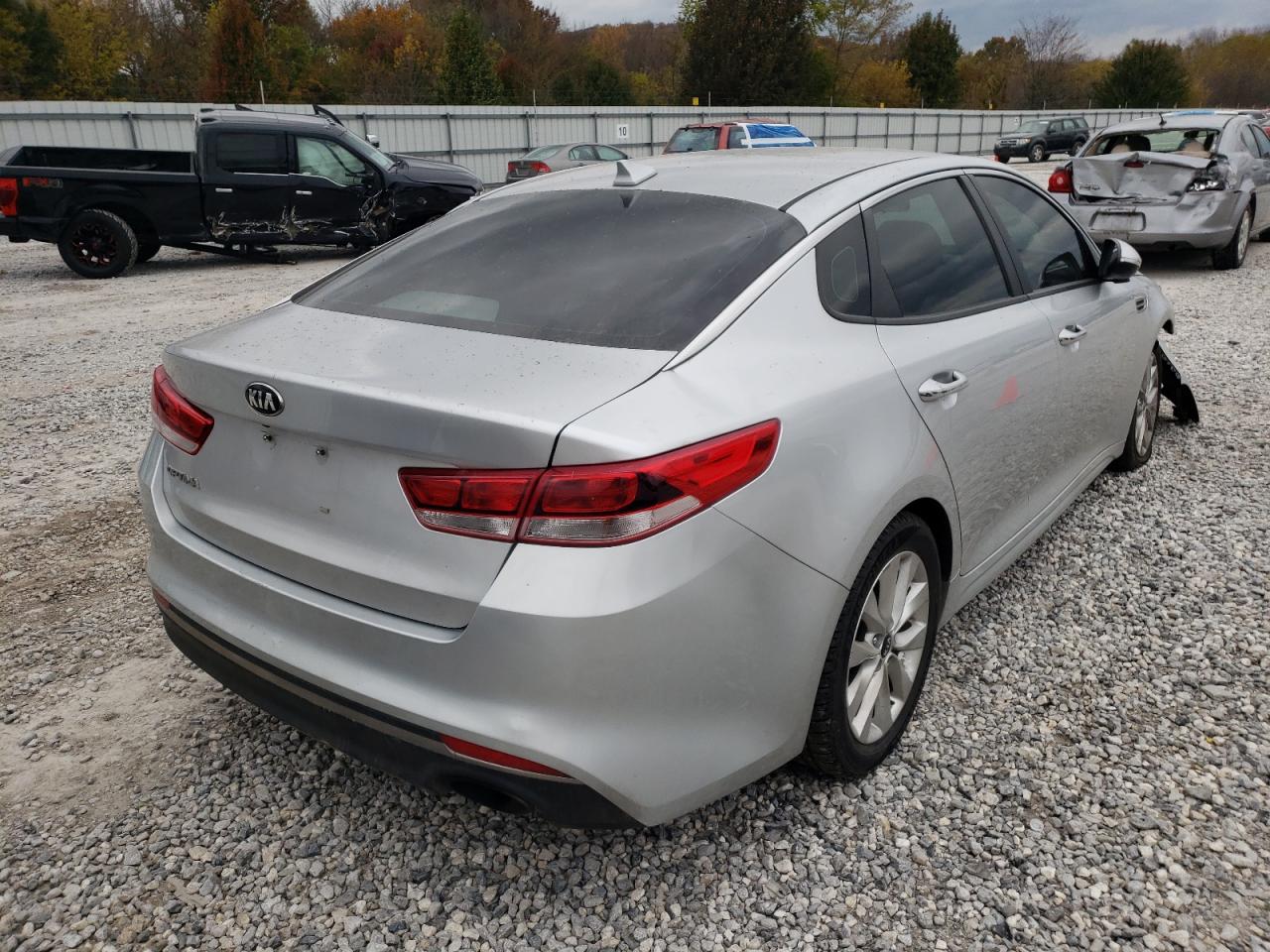 Photo 4 from auction – 2016 KIA OPTIMA LX with VIN 5XXGT4L3XGG024740