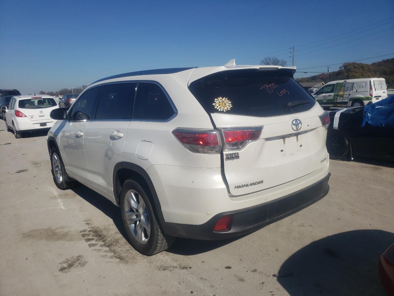 Photo 3 from auction – 2015 TOYOTA HIGHLANDER with VIN 5TDYKRFH0FS118635