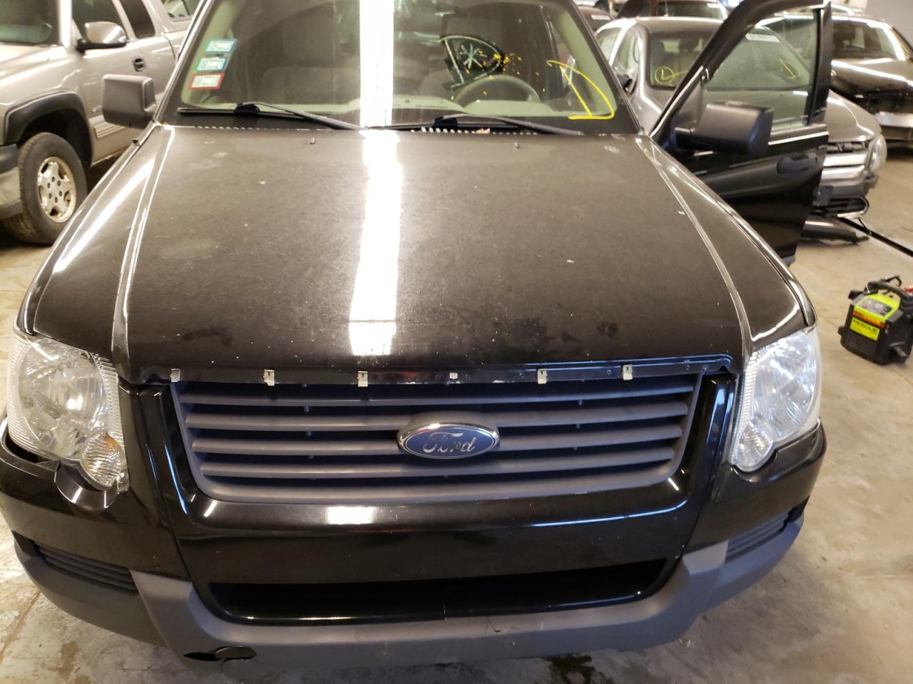Photo 7 from auction – 2006 FORD EXPLORER X with VIN 1FMEU72E96UA27500