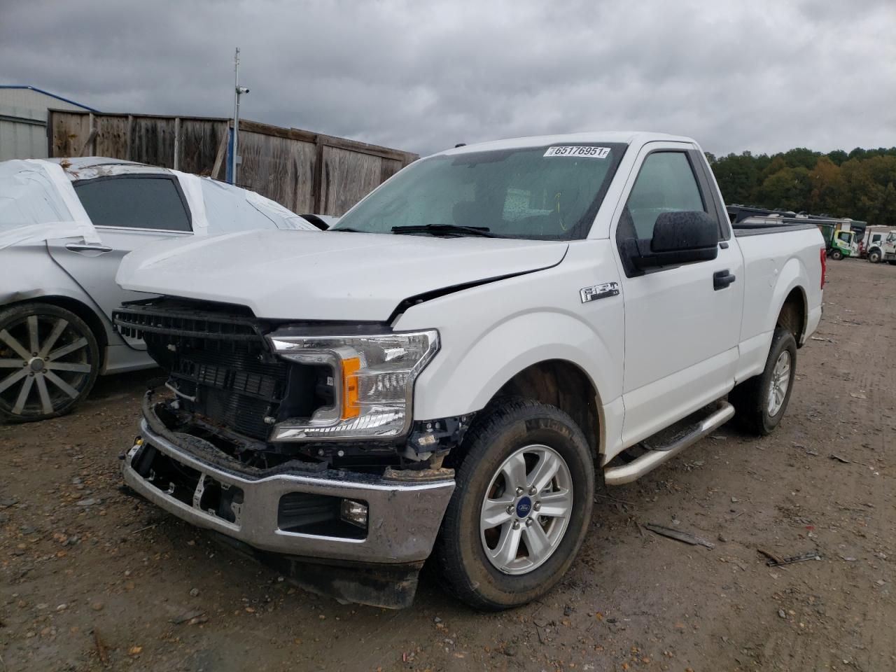 Photo 2 from auction – 2018 FORD F150 with VIN 1FTMF1CB9JFE36301