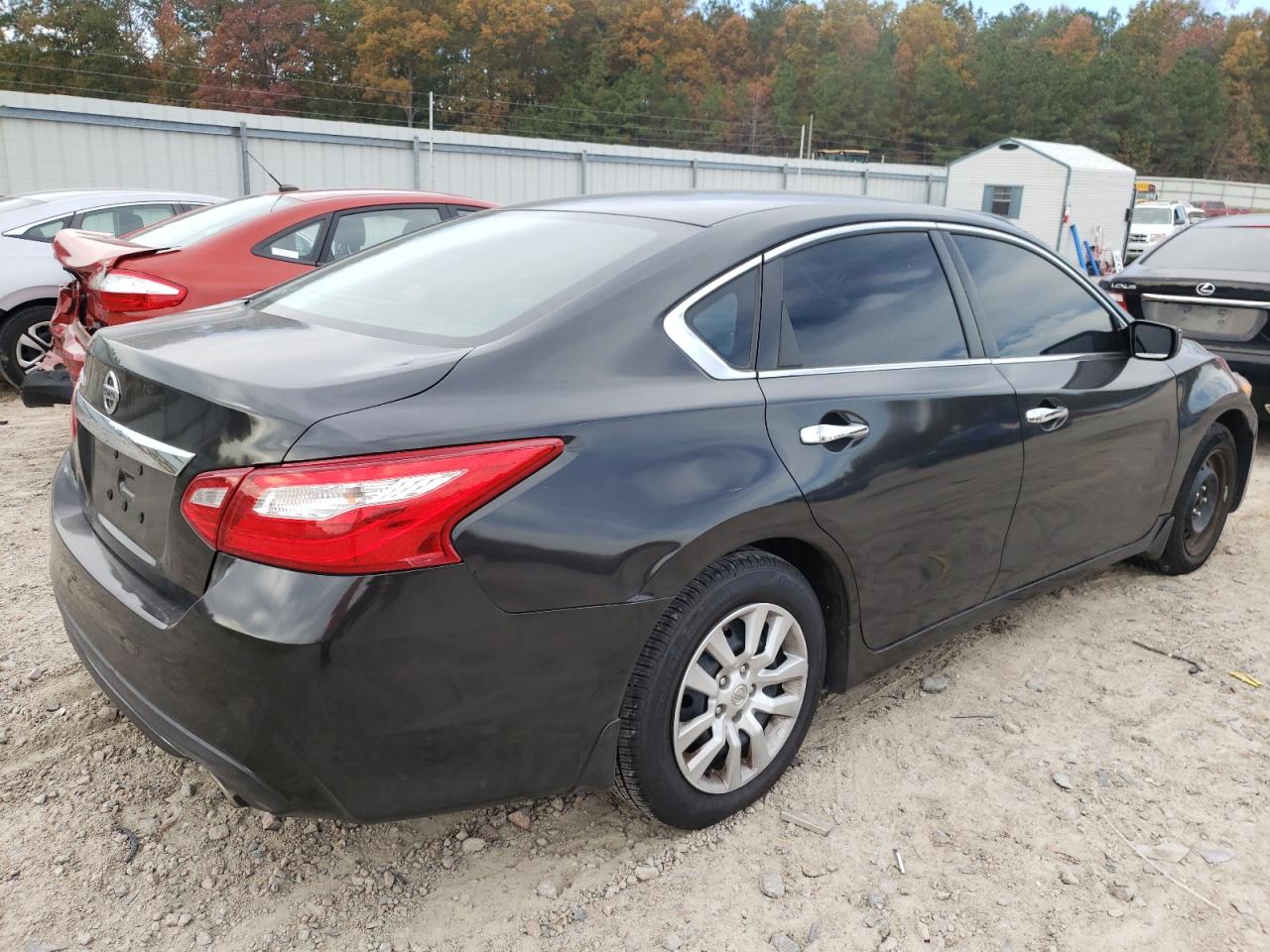 Photo 4 from auction – 2017 NISSAN ALTIMA 2.5 with VIN 1N4AL3AP8HC218888