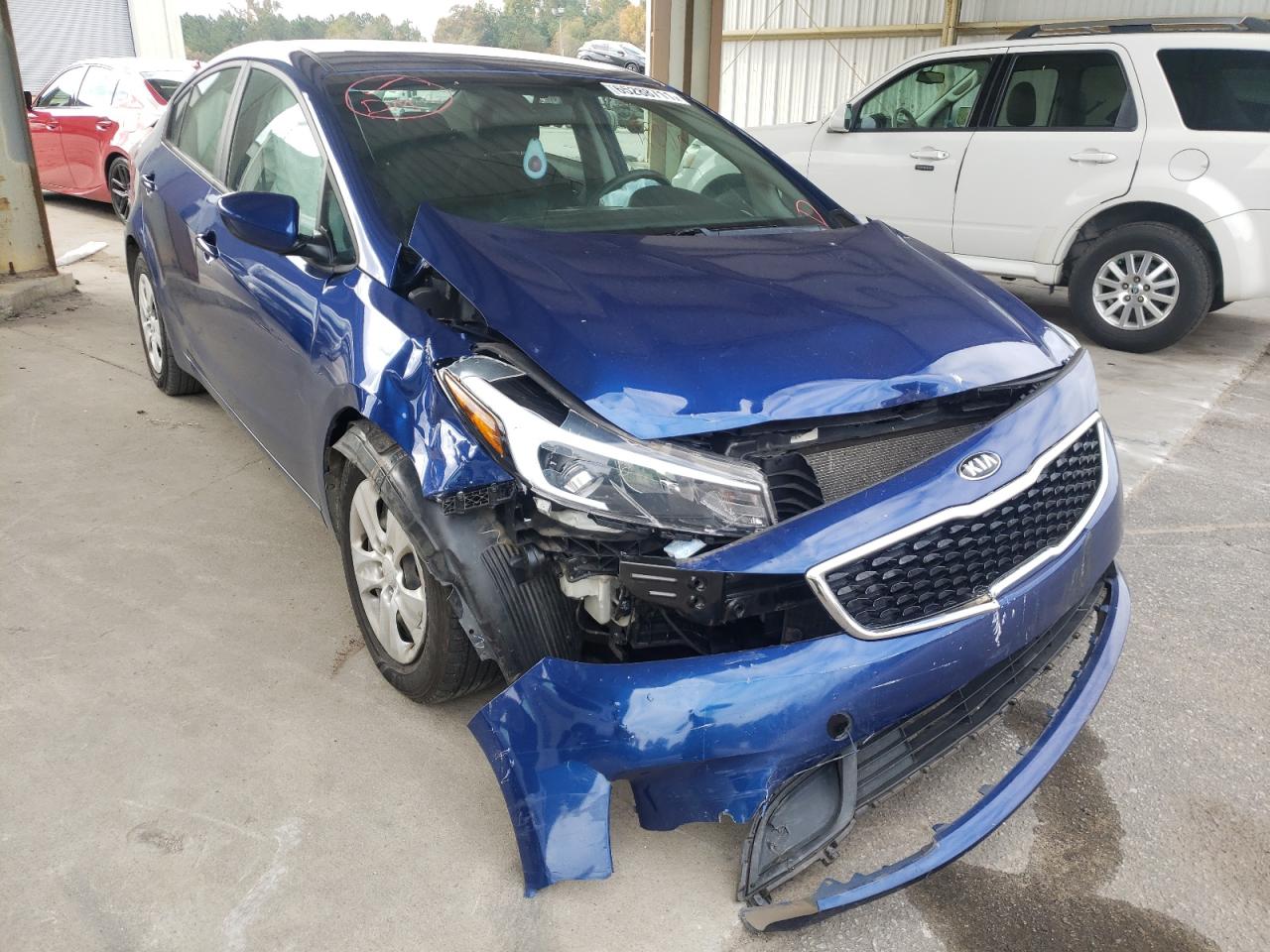 Photo 9 from auction – 2018 KIA FORTE LX with VIN 3KPFK4A70JE190902