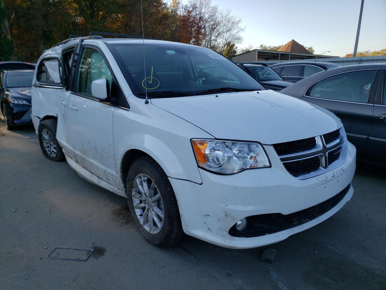 DODGE GRAND CARA 2019 with VIN 2C4RDGCG3KR782168 - Photo from auction