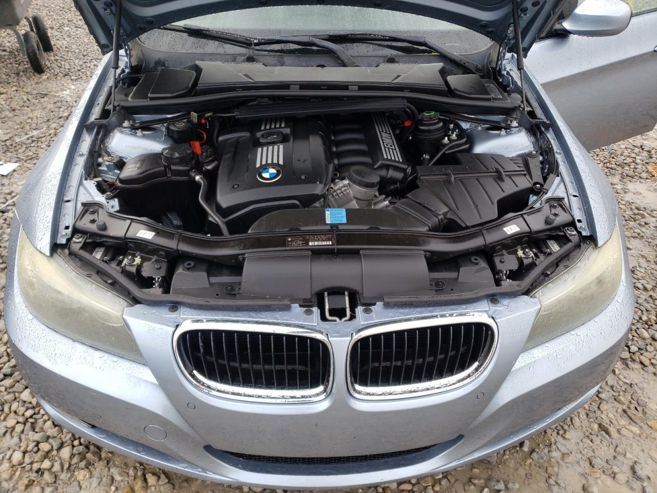 Photo 7 from auction – 2010 BMW 328 I with VIN WBAPH7G57ANM50764