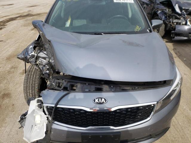 Photo 7 from auction – 2017 KIA FORTE LX with VIN 3KPFL4A75HE084596