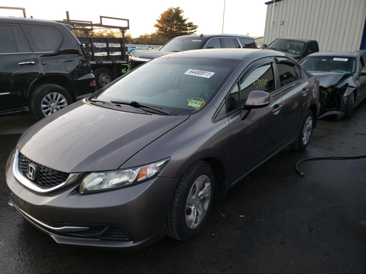Photo 2 from auction – 2013 HONDA CIVIC LX with VIN 19XFB2F51DE005207