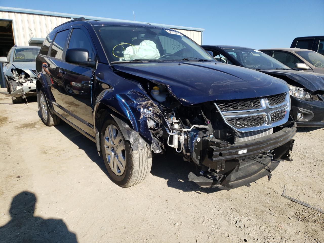 DODGE JOURNEY SE 2018 with VIN 3C4PDCAB9JT507343 - Photo from auction