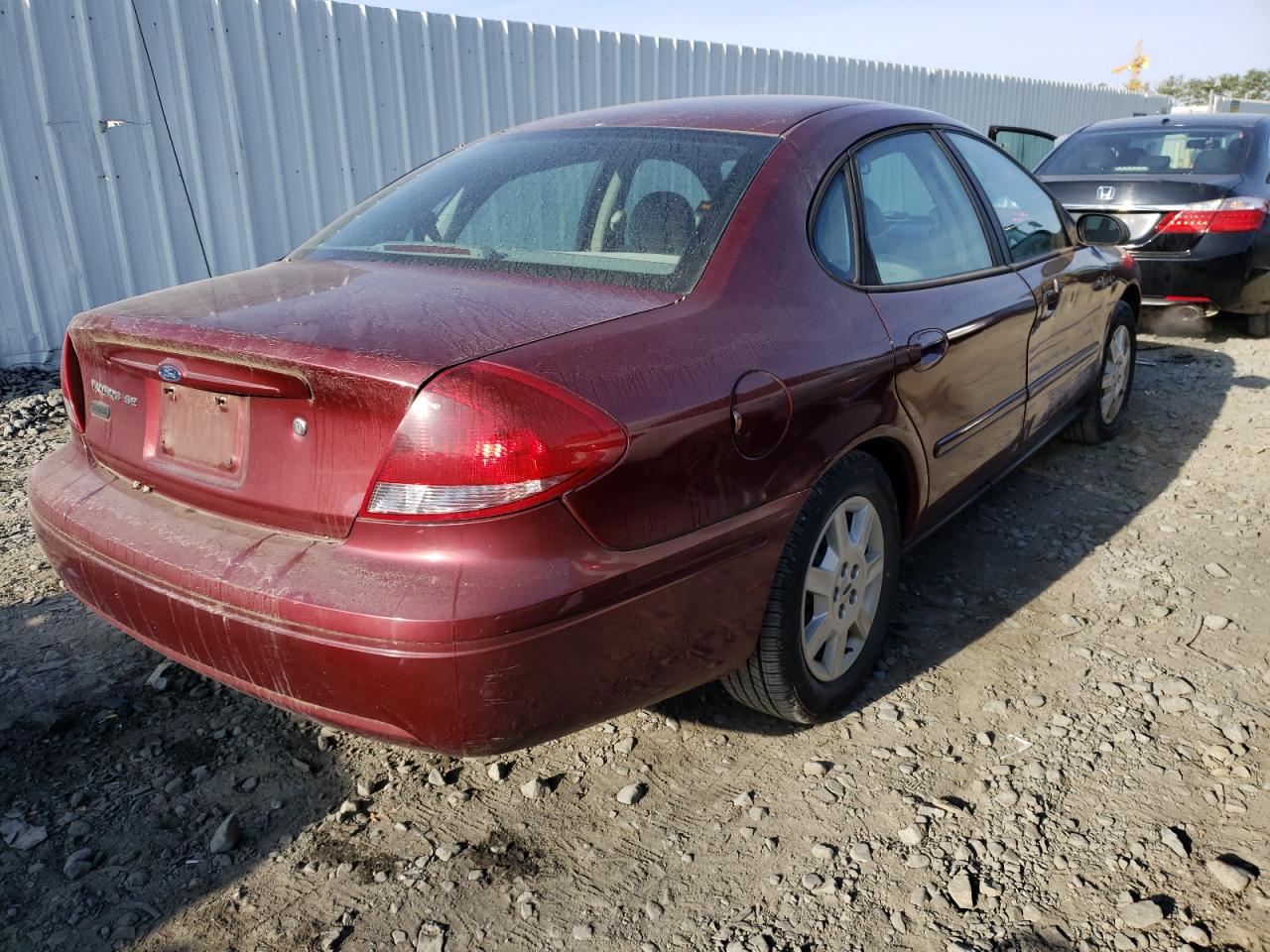 Photo 4 from auction – 2007 FORD TAURUS SE with VIN 1FAFP53U57A168213