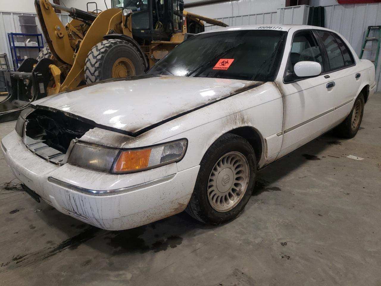 Photo 2 from auction – 2002 MERCURY GRAND MARQ with VIN 2MEFM75W12X633940