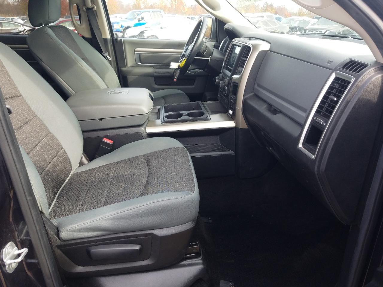 Photo 5 from auction – 2013 RAM 1500 SLT with VIN 1C6RR7LG3DS704306