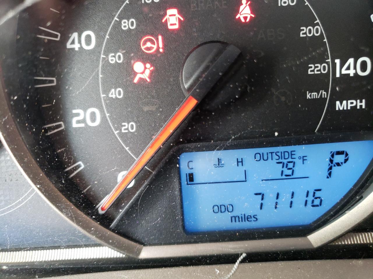 Photo 8 from auction – 2015 TOYOTA RAV4 XLE with VIN JTMWFREV3FD067596