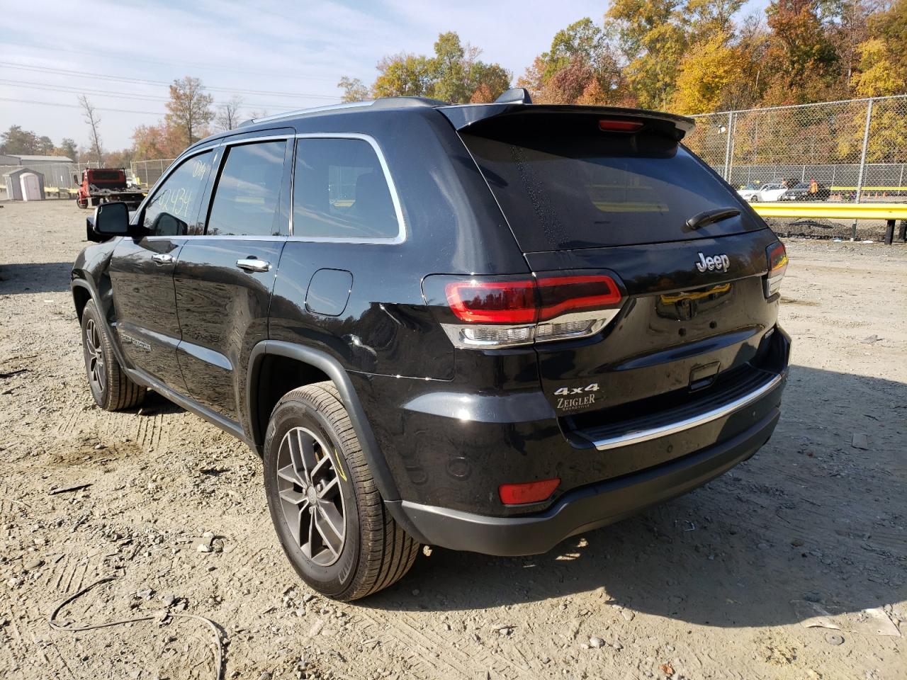 Photo 3 from auction – 2017 JEEP GRAND CHER with VIN 1C4RJFBG1HC842518