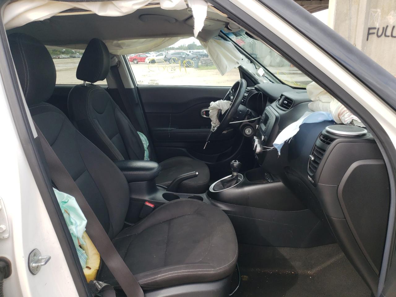 Photo 5 from auction – 2015 KIA SOUL with VIN KNDJN2A28F7185271