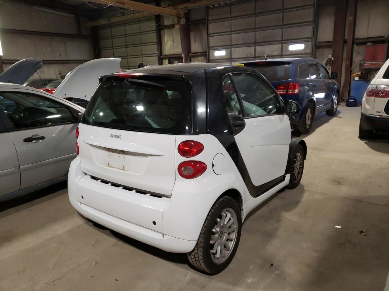 Photo 4 from auction – 2012 SMART FORTWO PUR with VIN WMEEJ3BA8CK557033