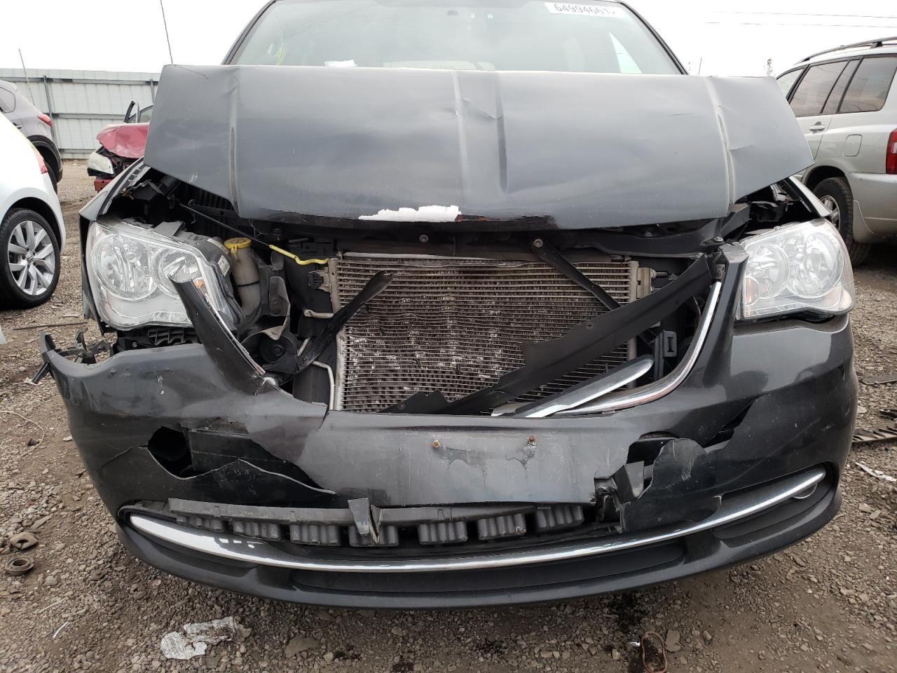 Photo 9 from auction – 2015 CHRYSLER TOWN & COU with VIN 2C4RC1BG0FR562591