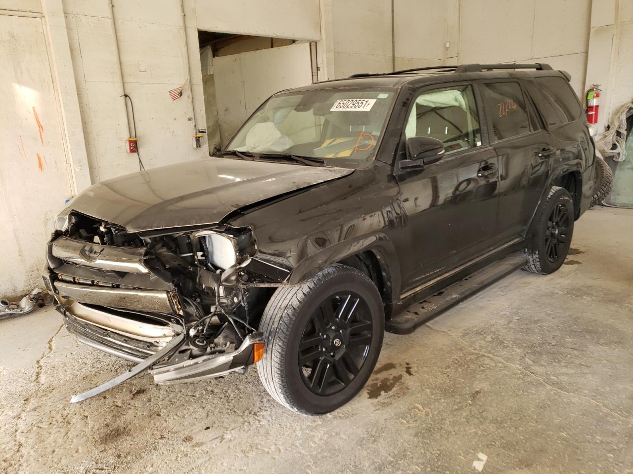 Photo 2 from auction – 2020 TOYOTA 4RUNNER SR with VIN JTEBU5JR6L5757382