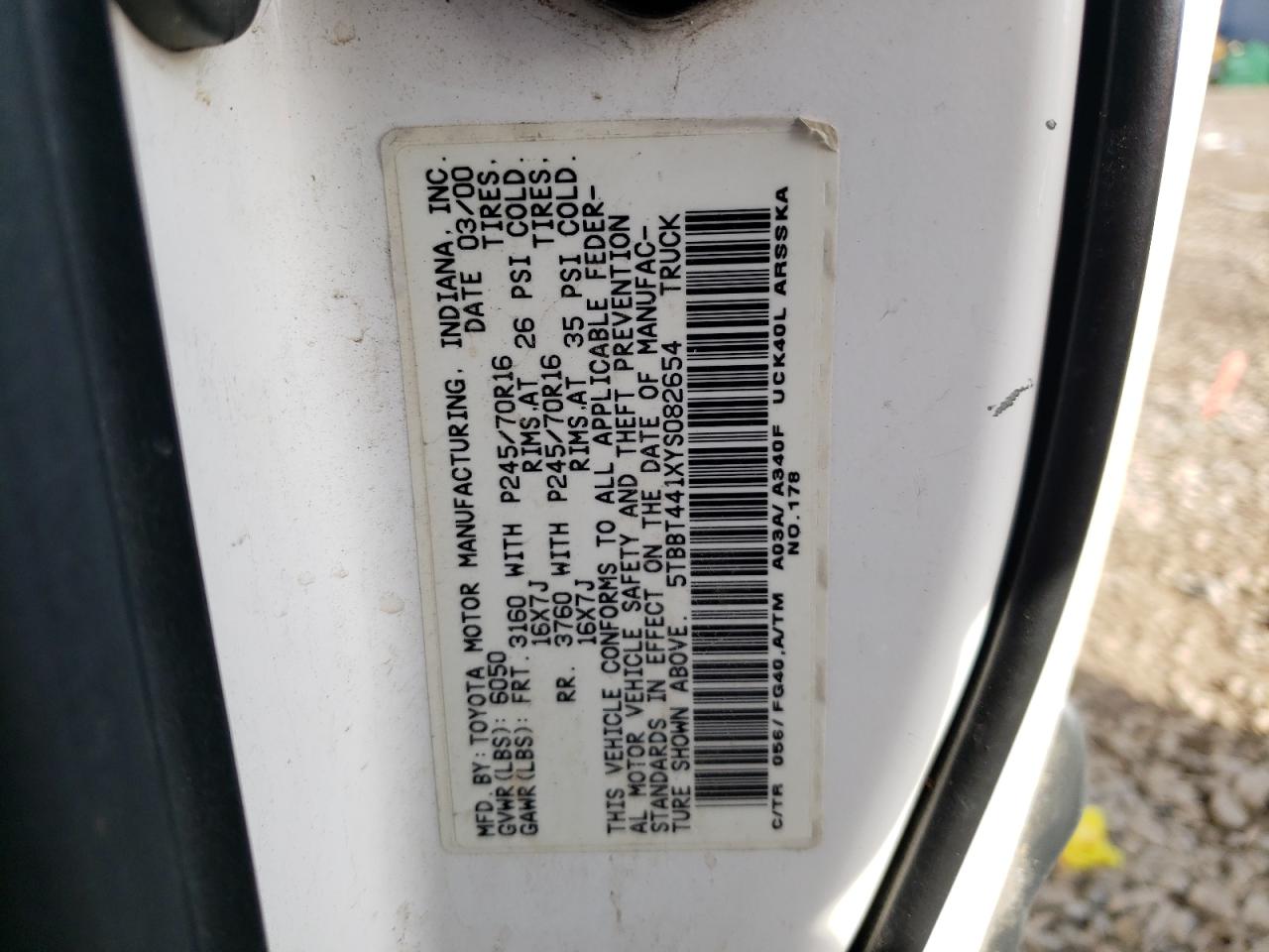 Photo 10 from auction – 2000 TOYOTA TUNDRA ACC with VIN 5TBBT441XYS082654