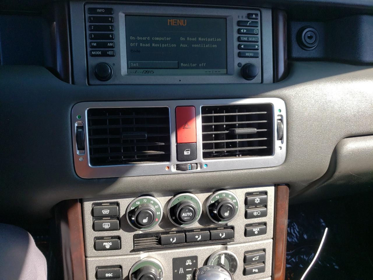 Photo 9 from auction – 2004 LAND ROVER RANGE ROVE with VIN SALME11454A179638