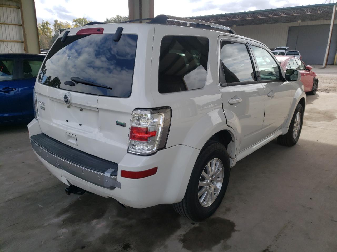 Photo 4 from auction – 2011 MERCURY MARINER PR with VIN 4M2CN8HG4BKJ08458