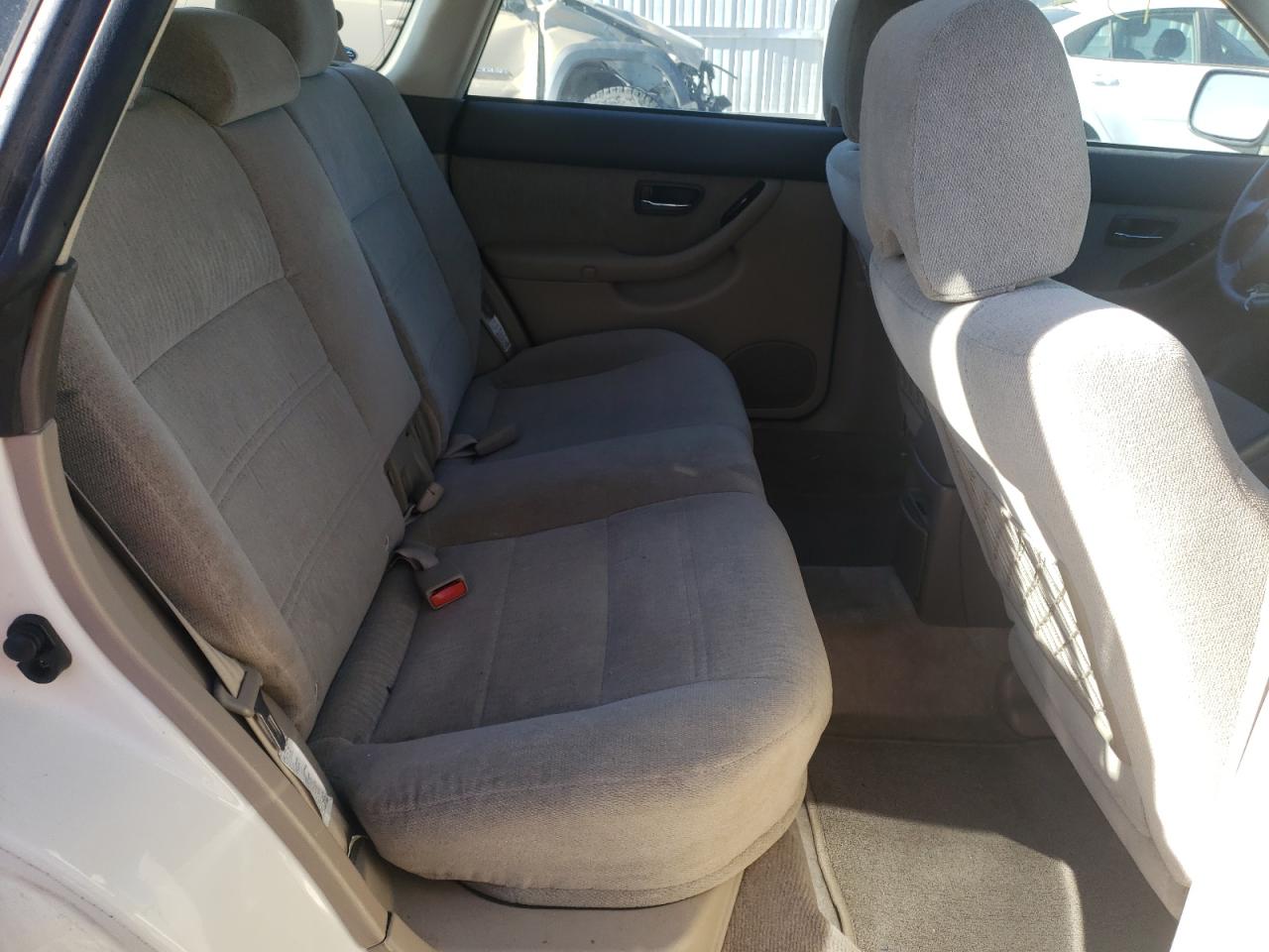 Photo 6 from auction – 2002 SUBARU LEGACY OUT with VIN 4S3BH675427638767