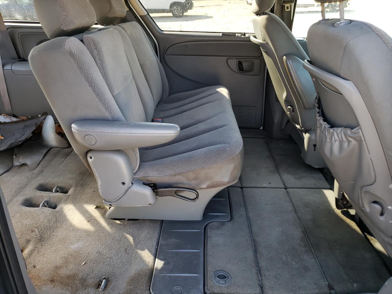 Photo 6 from auction – 2006 DODGE GRAND CARA with VIN 1D4GP24R36B658717