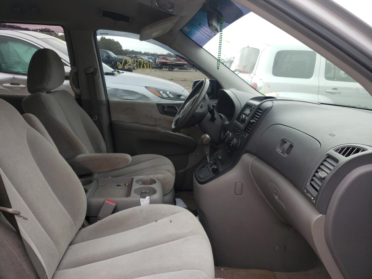 Photo 5 from auction – 2007 KIA SEDONA EX with VIN KNDMB233676104805