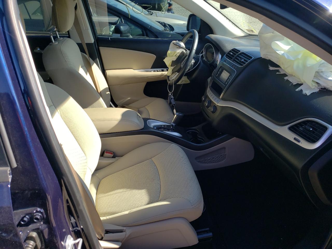 Photo 5 from auction – 2018 DODGE JOURNEY SE with VIN 3C4PDCAB9JT507343