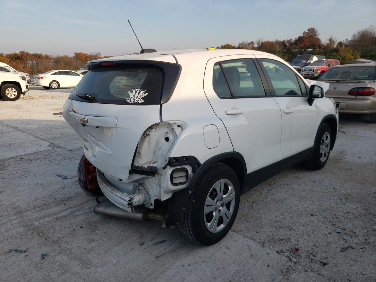 Foto 4 de la subasta – 2018 CHEVROLET TRAX con VIN KL7CJKSB9JB595230