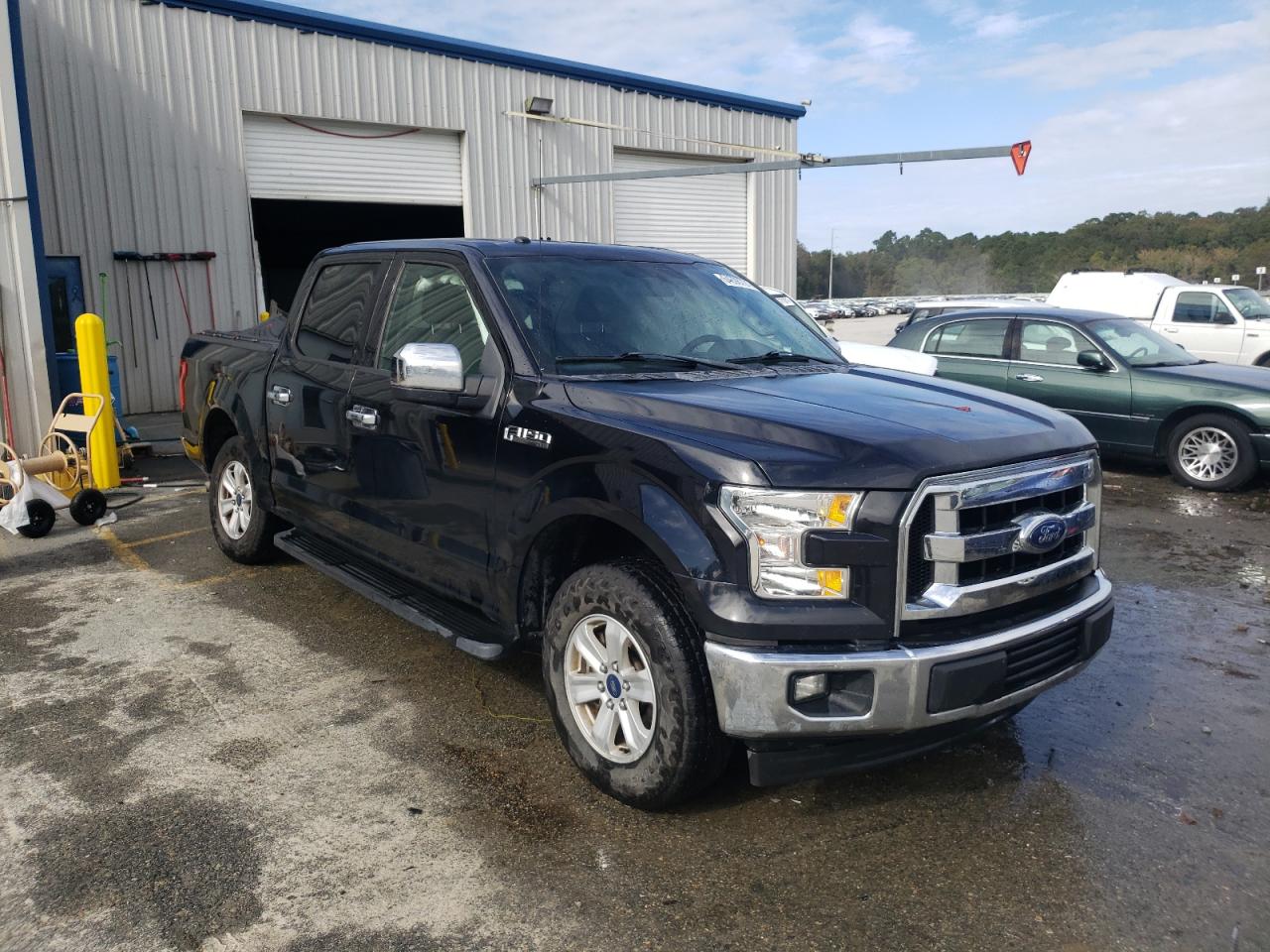 FORD F150 SUPER 2017 with VIN 1FTEW1C82HFA54369 - Photo from auction