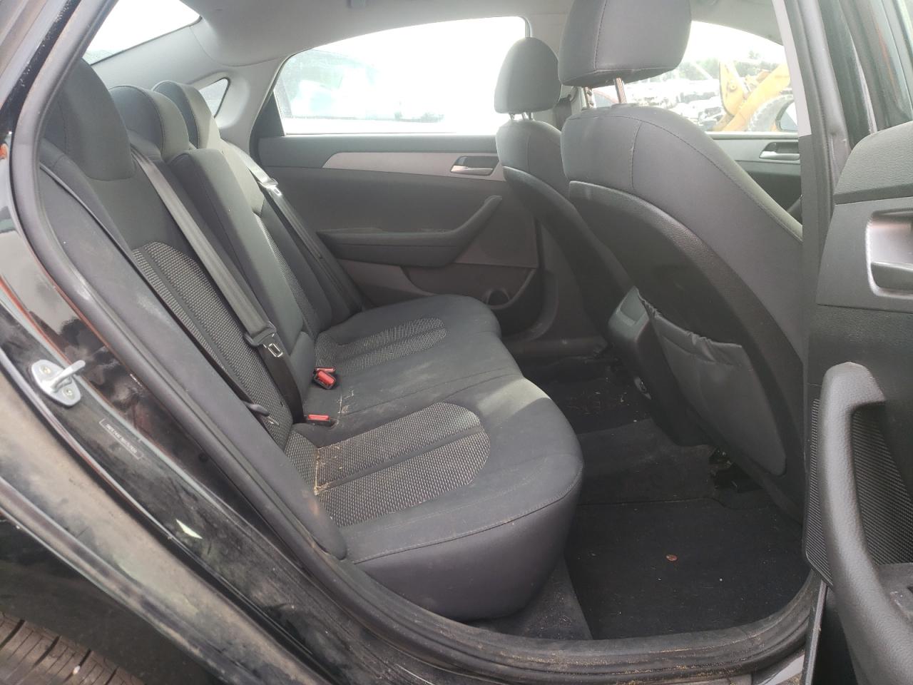 Photo 6 from auction – 2019 HYUNDAI SONATA SE with VIN 5NPE24AF7KH757820