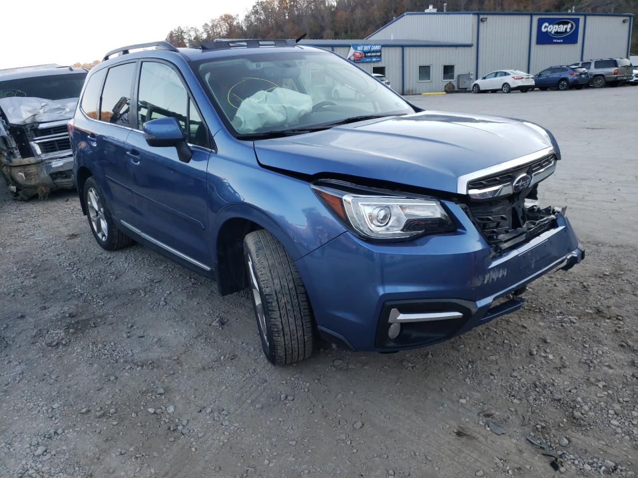 SUBARU FORESTER 2 2017 with VIN JF2SJAWC4HH564472 - Photo from auction