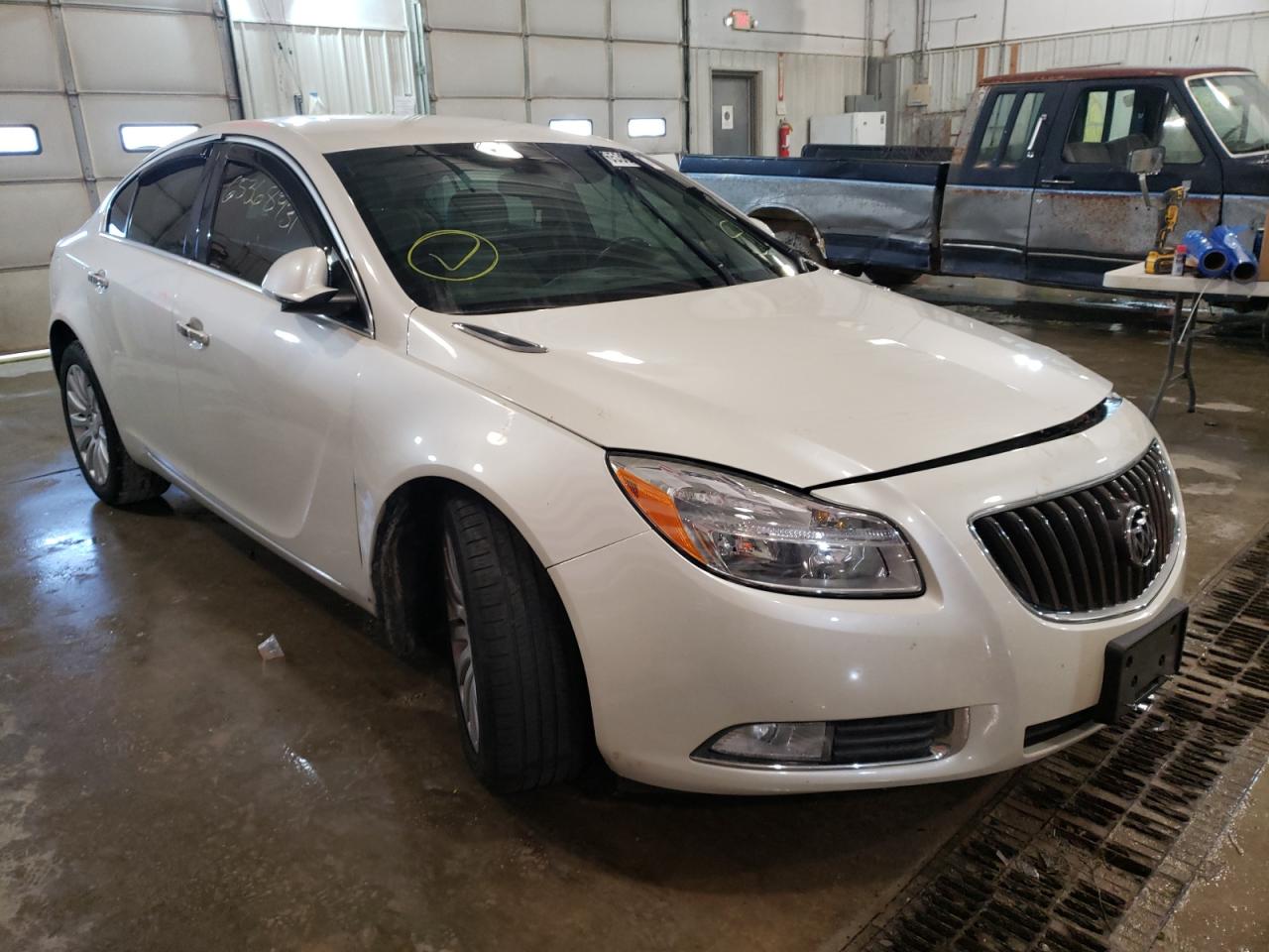 BUICK REGAL PREM 2013 with VIN 2G4GS5EV7D9247744 - Photo from auction