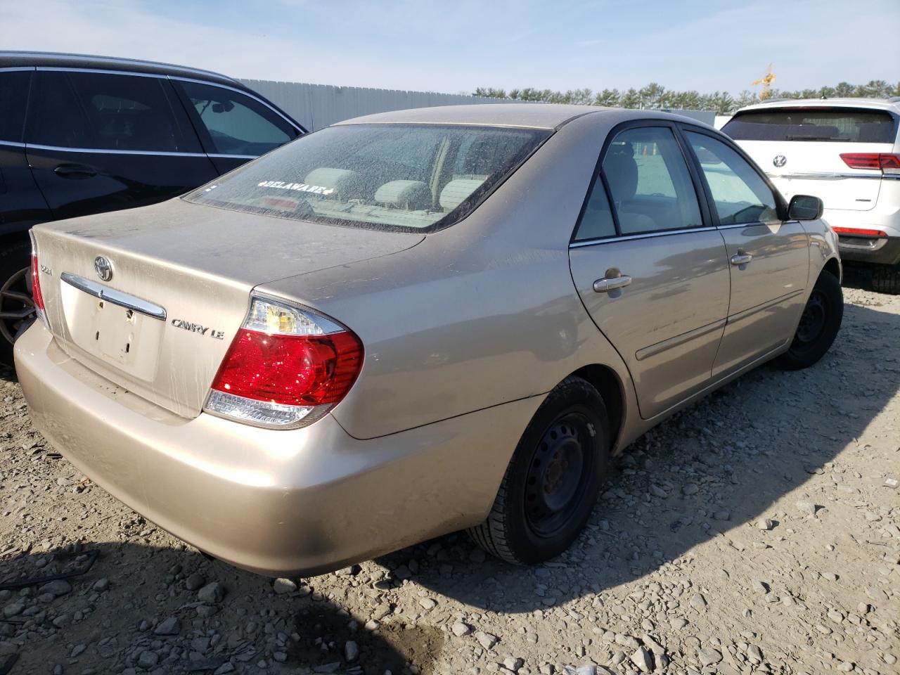 Photo 4 from auction – 2005 TOYOTA CAMRY LE with VIN 4T1BE30K15U385576