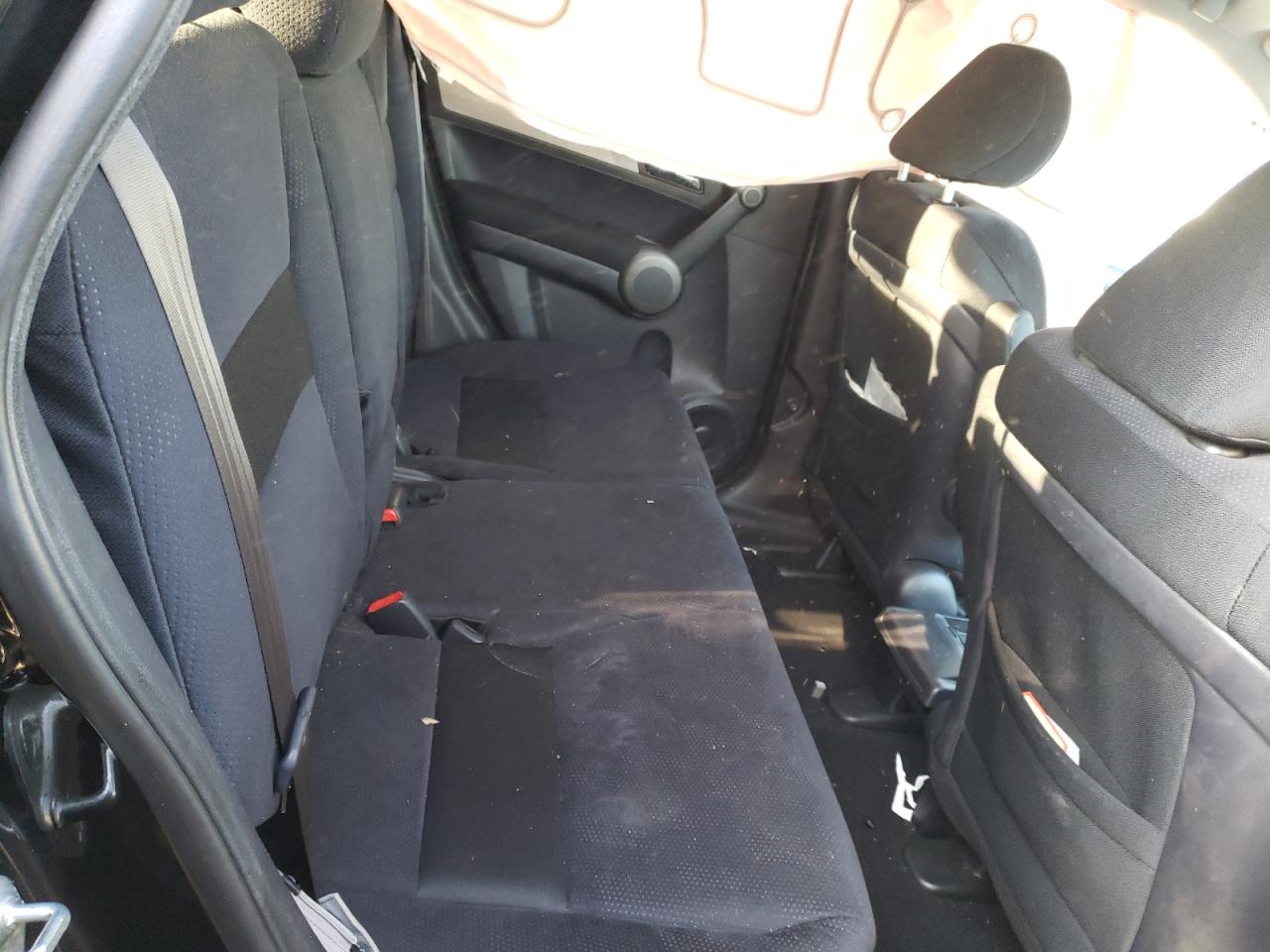 Photo 6 from auction – 2011 HONDA CR-V SE with VIN 5J6RE4H40BL100134